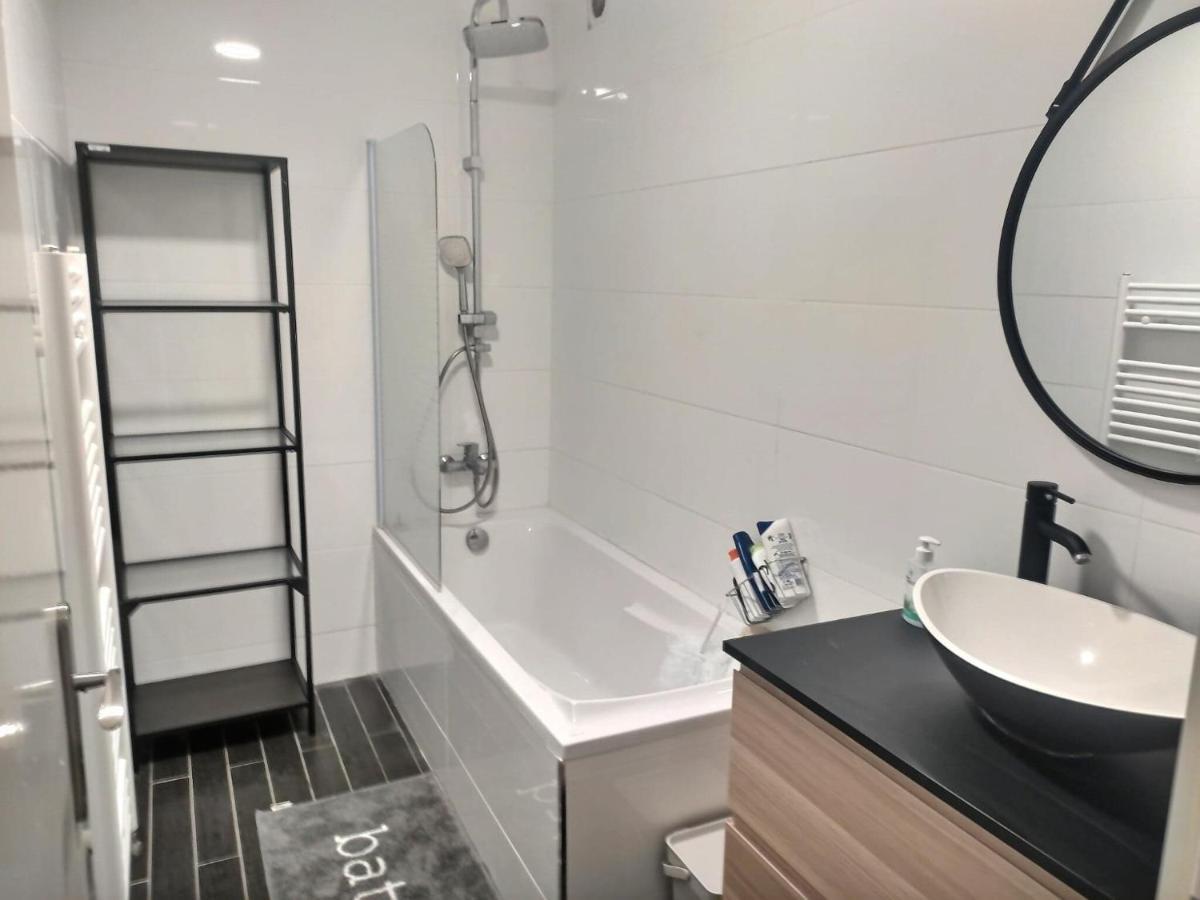 Woippy Chambre Privee 23M - Canape Lit - Wifi - Appart 120M المظهر الخارجي الصورة